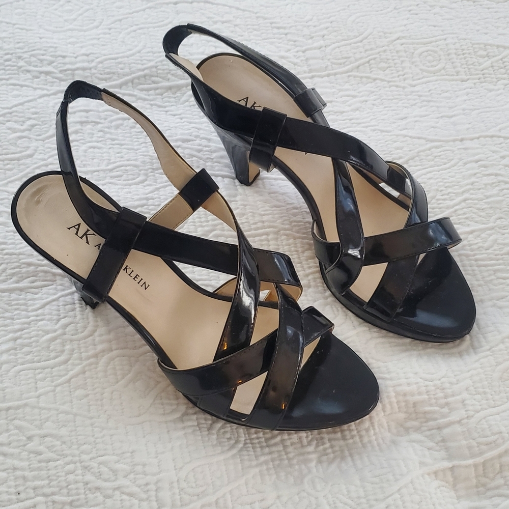 Anne Klein 6M Strappy Heels